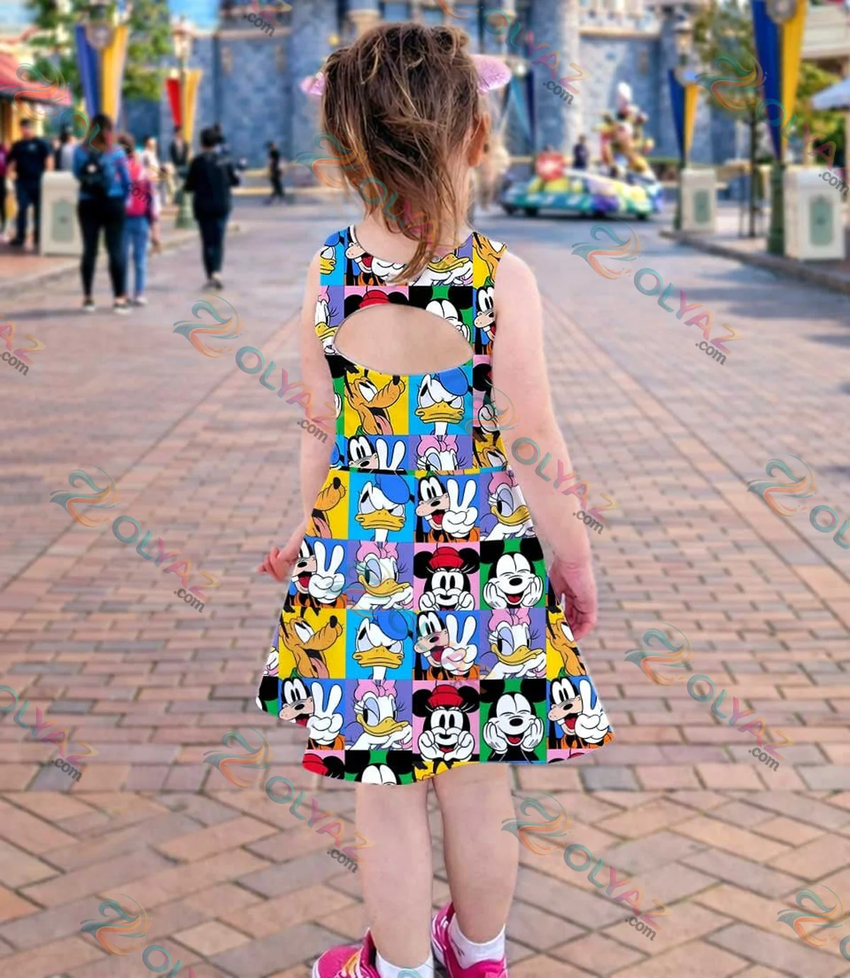 Mickey & Friends Dress Set - Series 7 Mickey & Friends Dress Set - Series 7