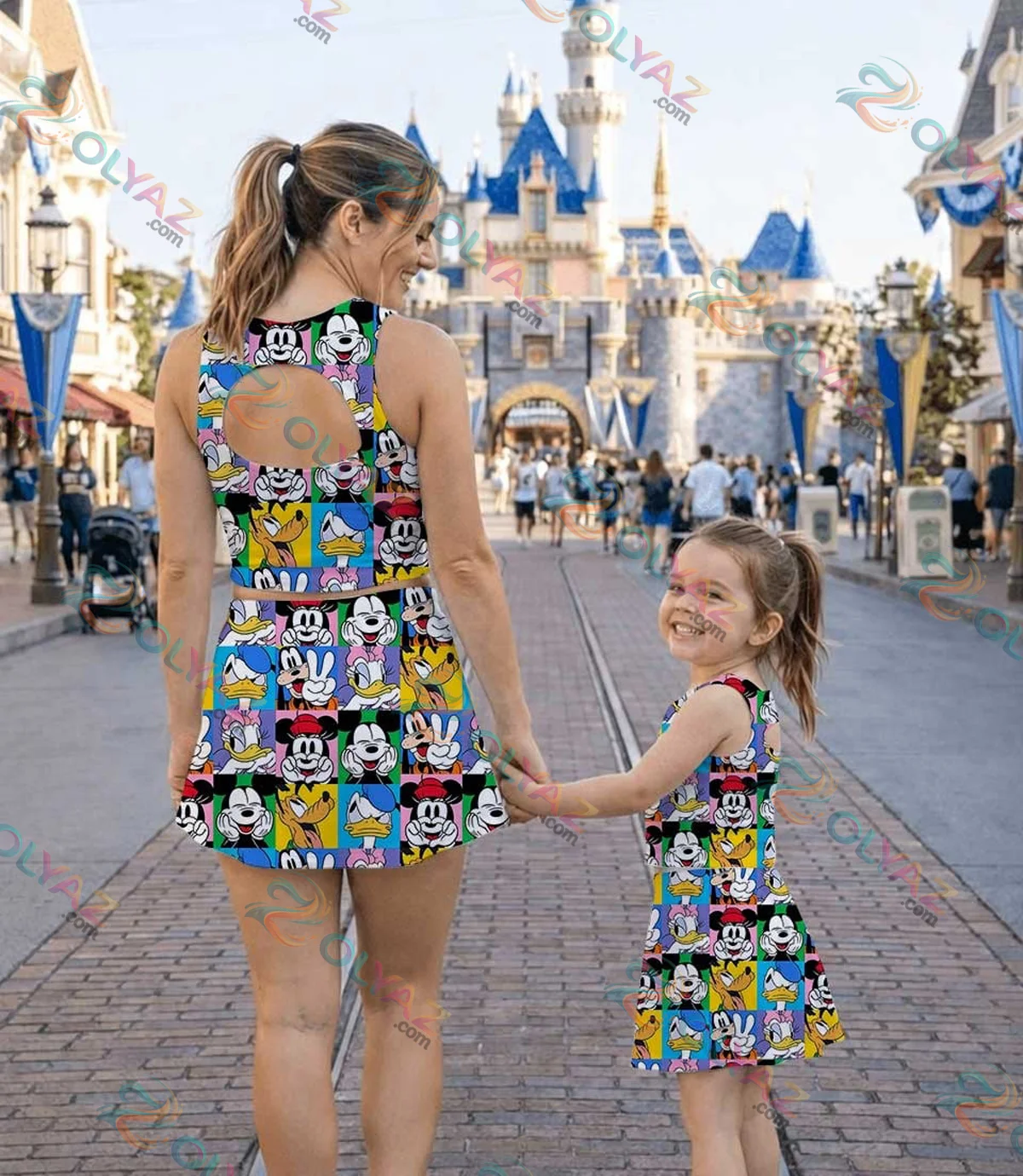 Mickey & Friends Dress Set - Series 7 Mickey & Friends Dress Set - Series 7