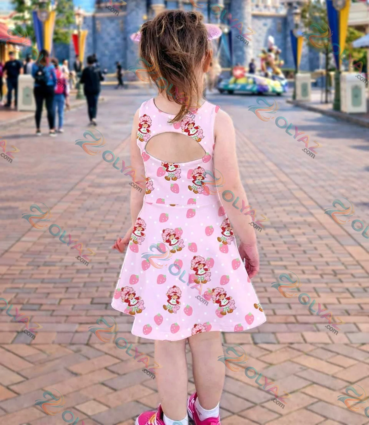 Strawberry Shortcake Dress - Series 3 Strawberry Shortcake Dress - Series 3