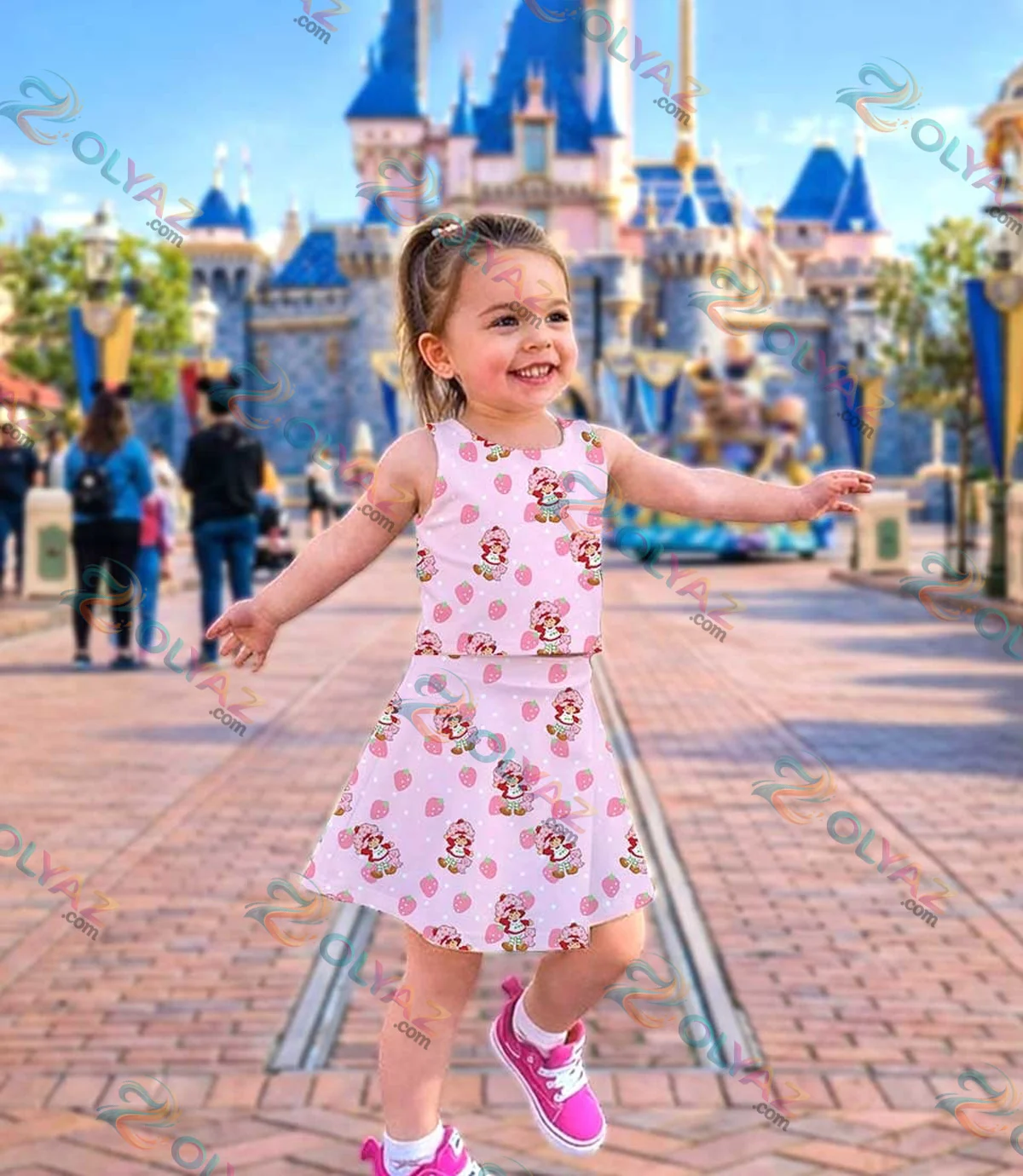 Strawberry Shortcake Dress - Series 3 Strawberry Shortcake Dress - Series 3